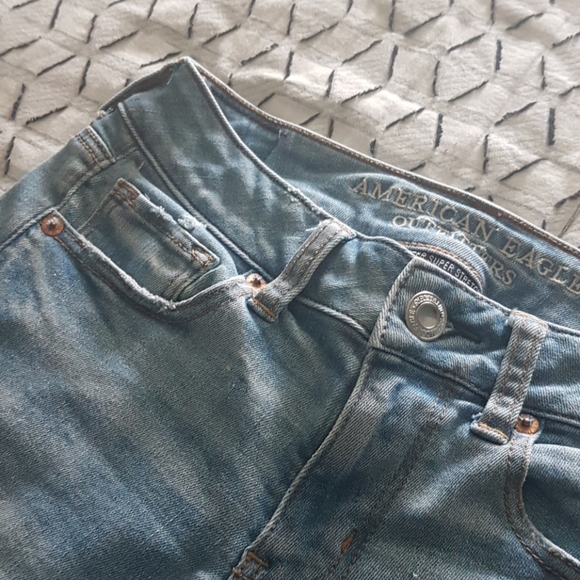 American Eagle Outfitters Midi Shorts - Picture 2 of 4